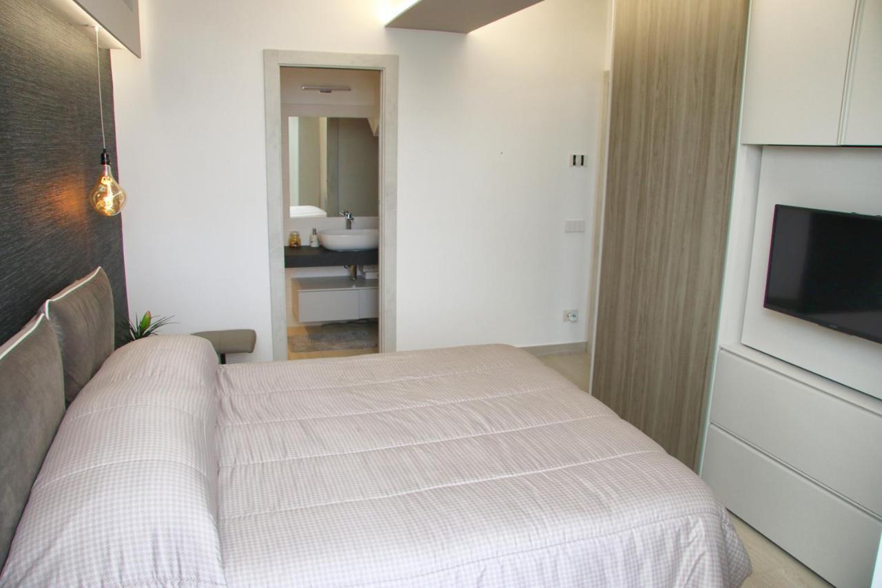 En Suite Bedroom Blue Moon Piano di Sorrento Zewnętrze zdjęcie
