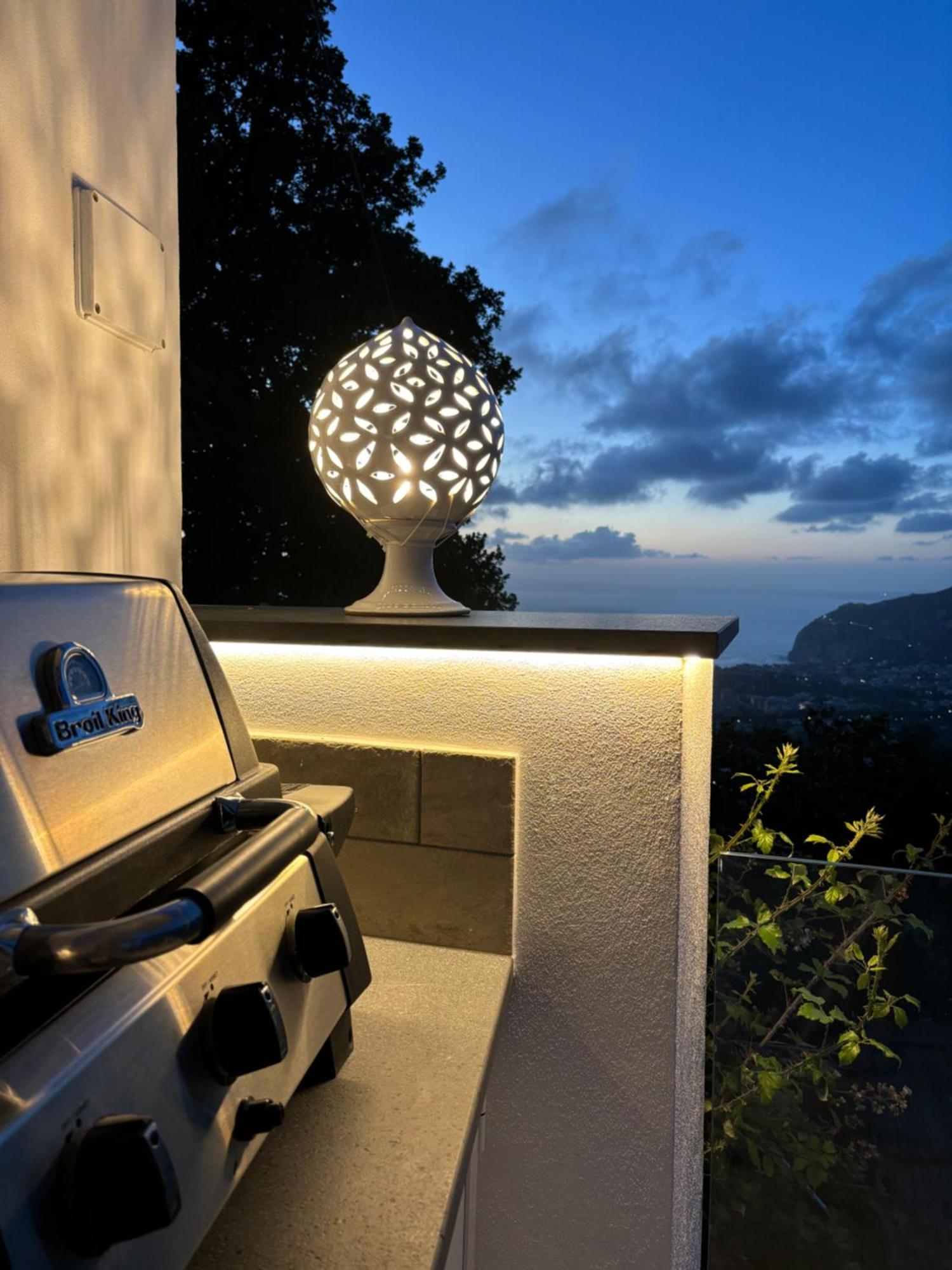 En Suite Bedroom Blue Moon Piano di Sorrento Zewnętrze zdjęcie